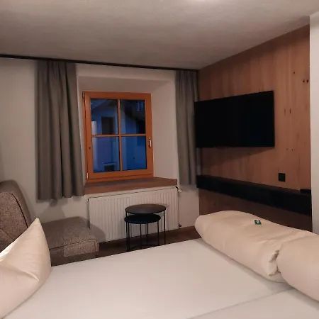 Rosenhof- Premium&landhaus Apartments&wellness&erlebnisbauernhof Apartment *