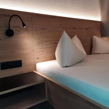 Rosenhof- Premium&landhaus Apartments&wellness&erlebnisbauernhof * Nauders