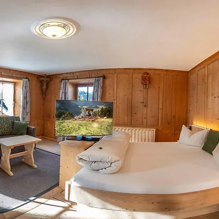 Rosenhof- Premium & & Wellness & *